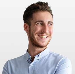 Tom
                Ford - Frontend Developer